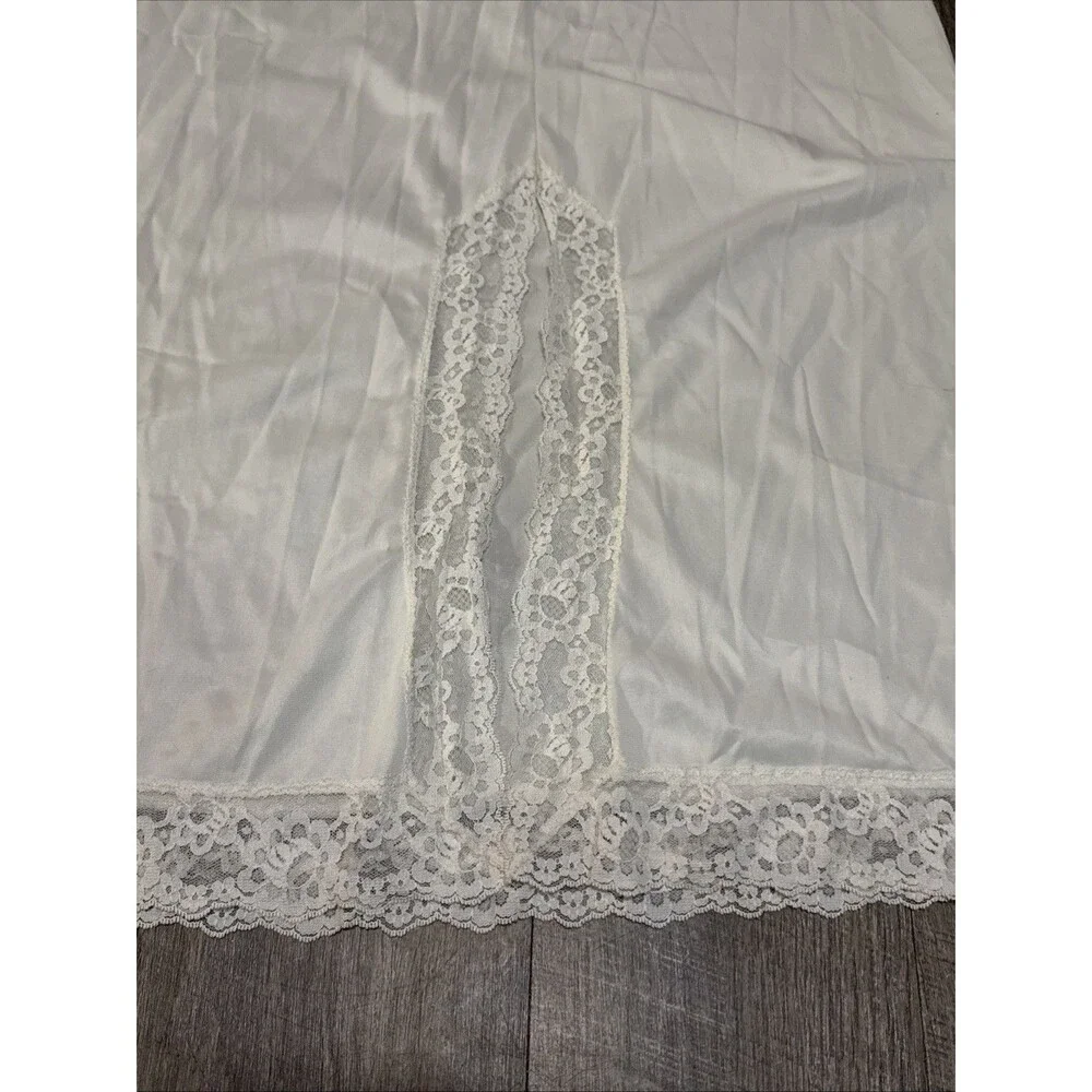 Vintage 70s 80s ILGWU White Tricot Nylon Maxi Half Slip Floral Lace Size 1X USA